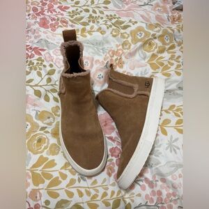 UGG Alameda Chelsea Boot/Shoes